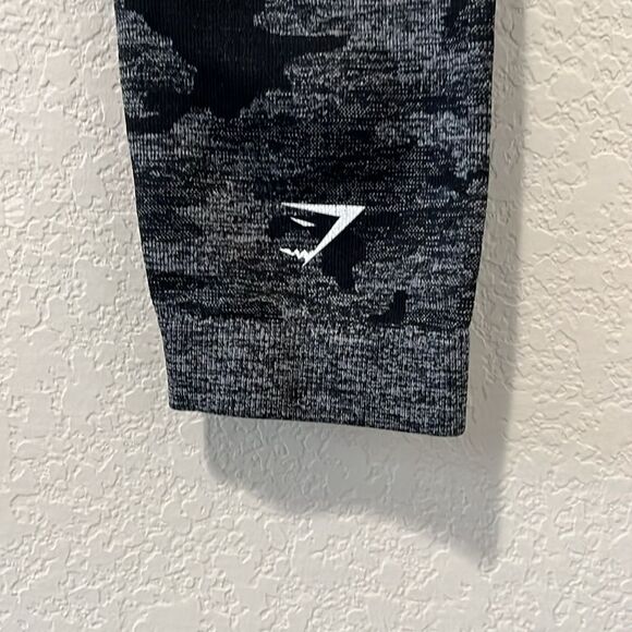 GYMSHARK Adapt Camo Seamless Leggings, Grey/Black, Size S - Picture 4 of 5